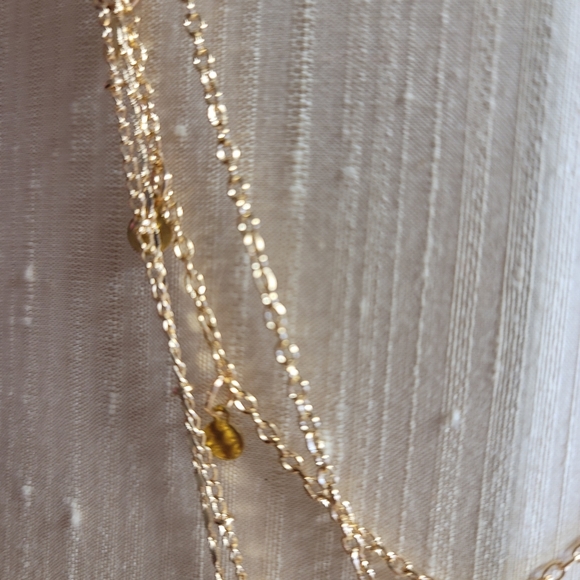 Layered Nacelace - Picture 5 of 6